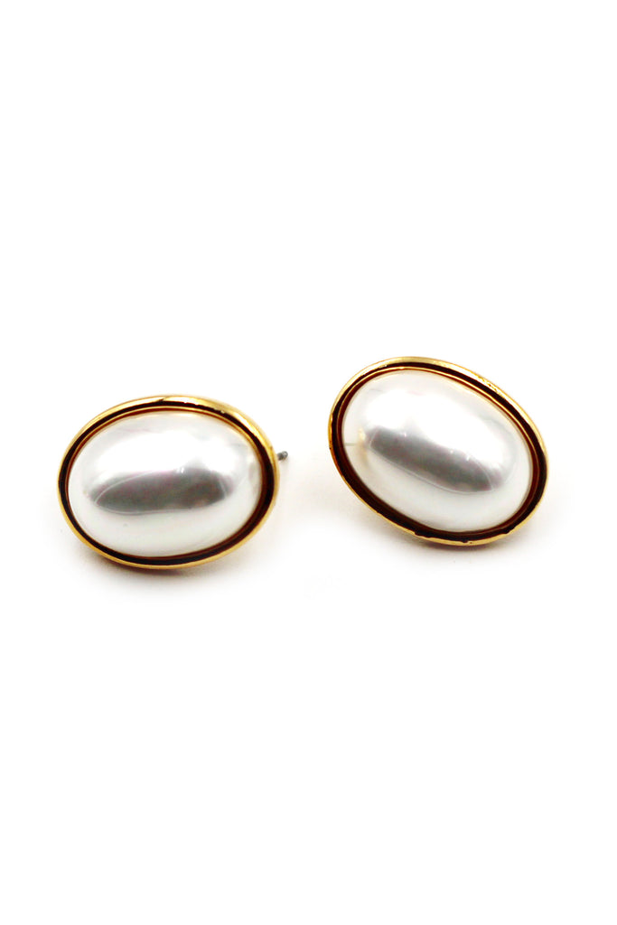 Fashion big pearl earrings