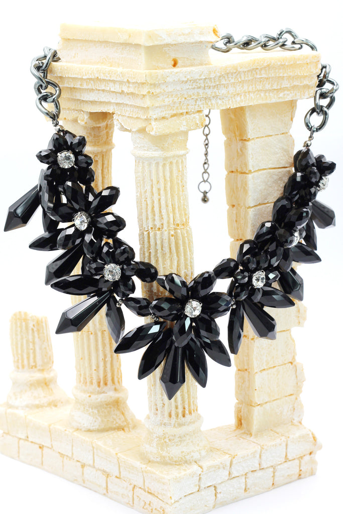elegant black crystal flower necklace