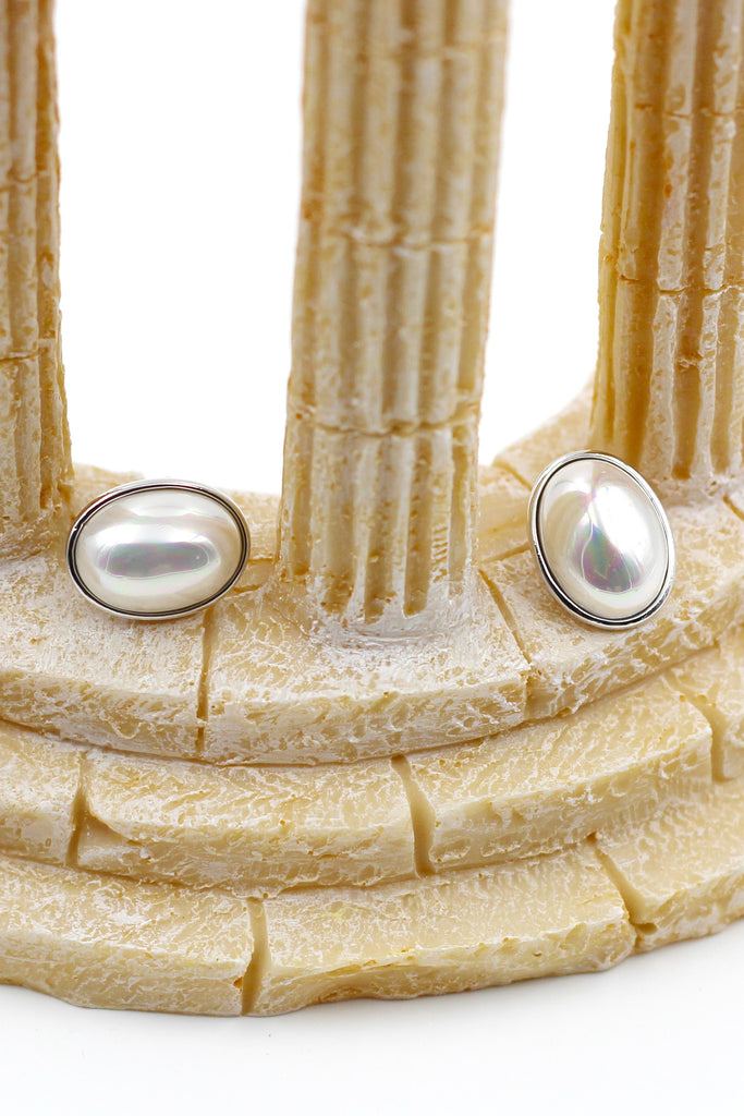 Fashion big pearl earrings