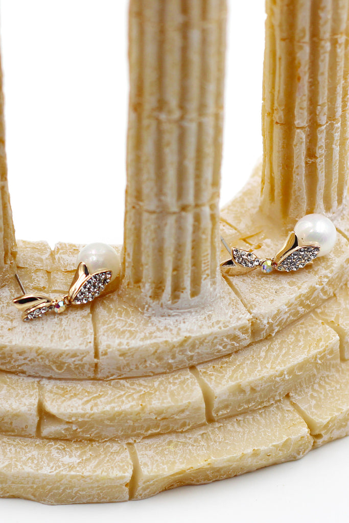 Fashion pearls leaf crystal earrings