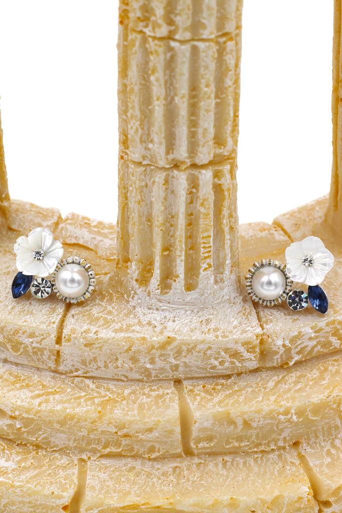 elegant small white flower pearl silver earrings