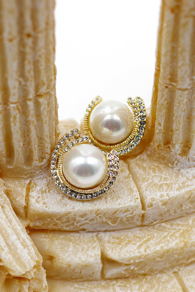 fashion round pearl crystal earrings