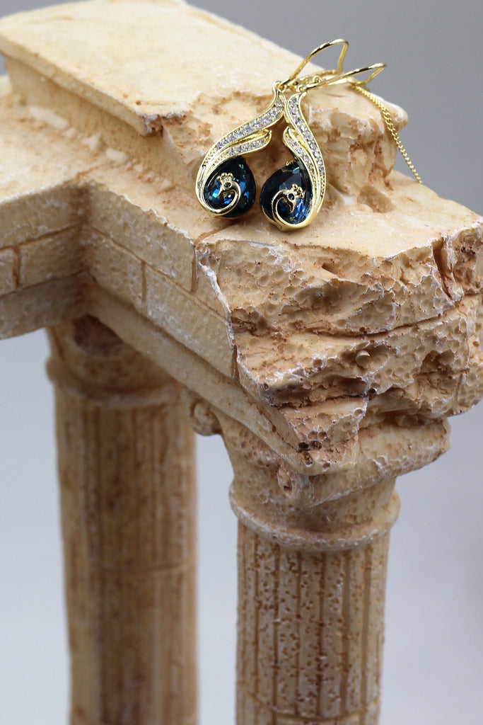 Fashion vintage blue crystal earrings