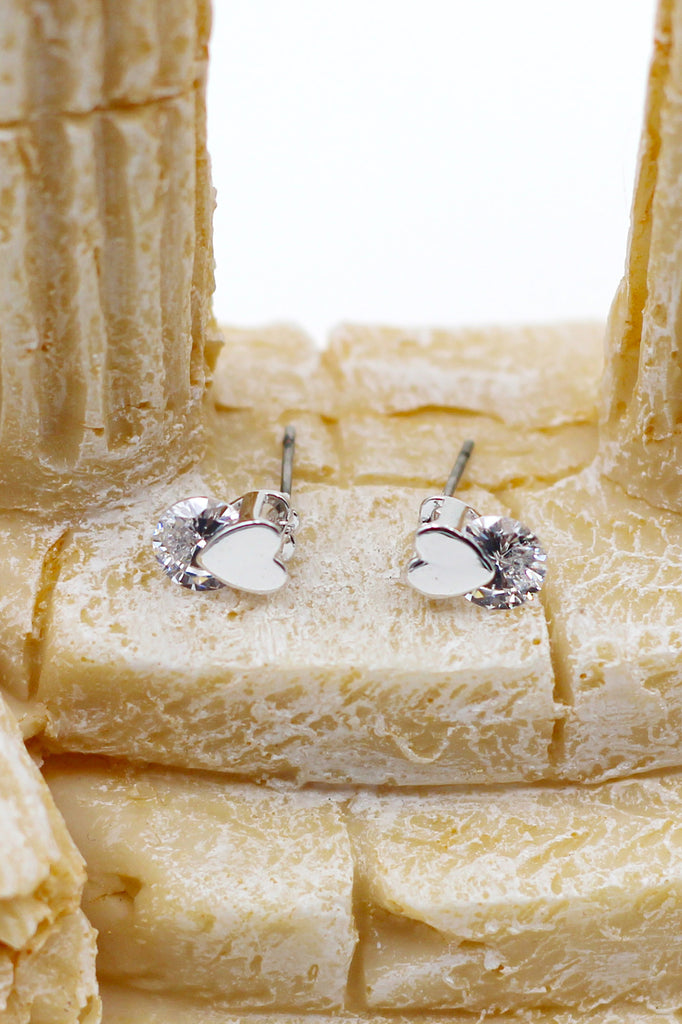 Fashion little heart crystal earrings