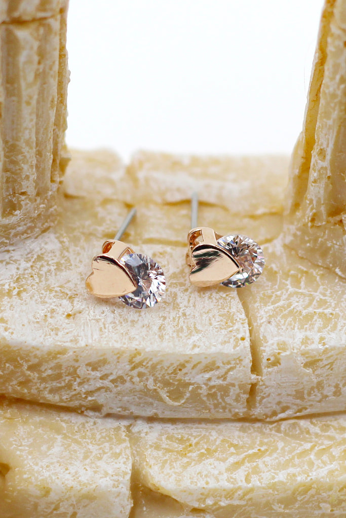 Fashion little heart crystal earrings