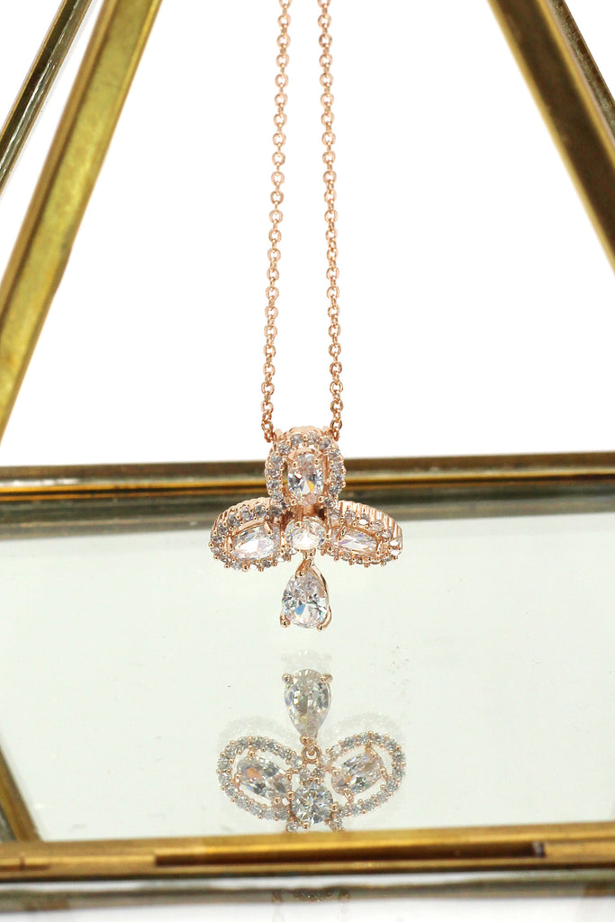 sparkling clover pendant crystal necklace