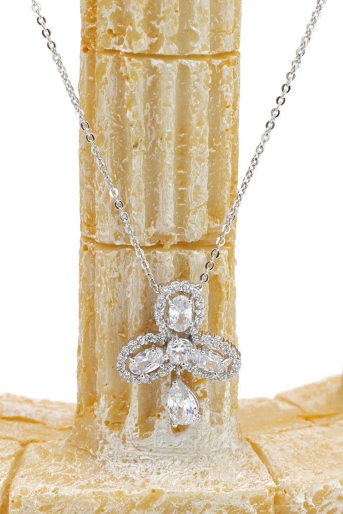 sparkling clover pendant crystal necklace