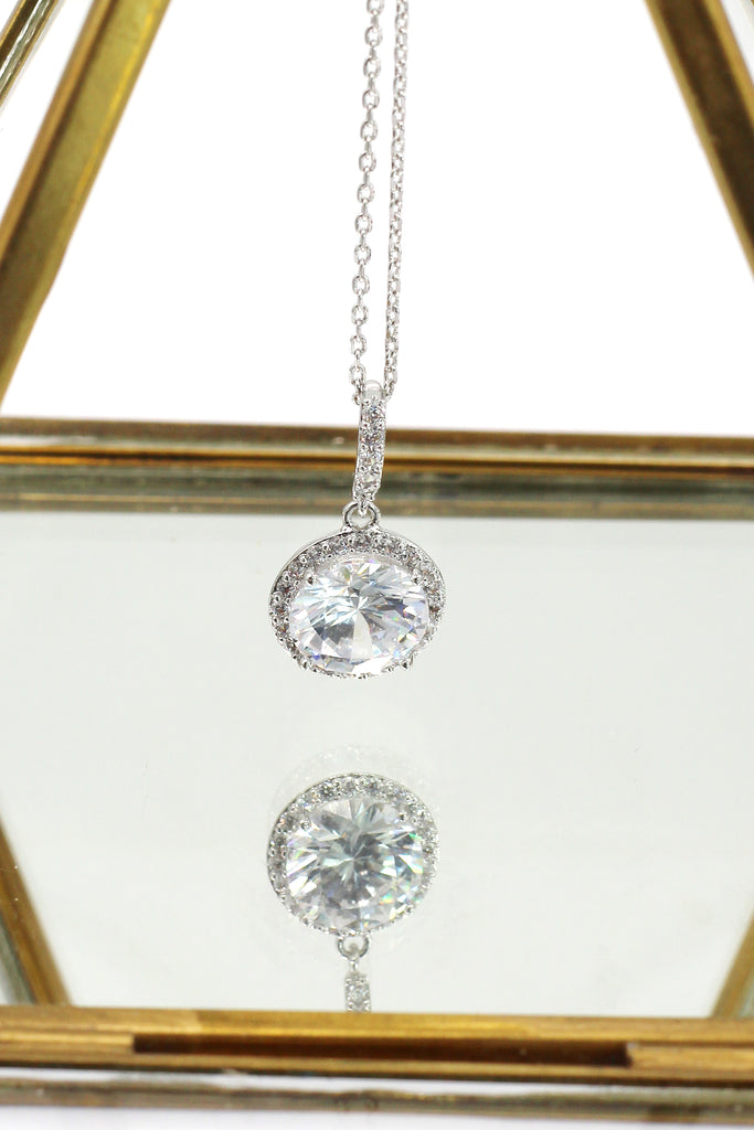 shiny small pendant clavicle chain earrings set