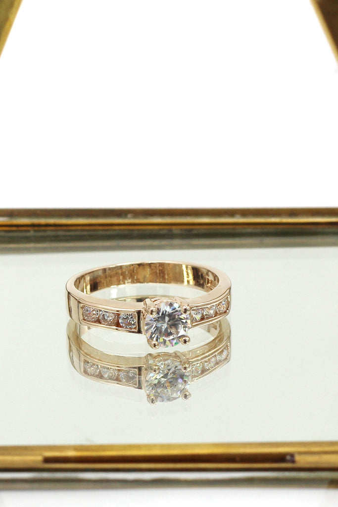 simple inlay crystal ring