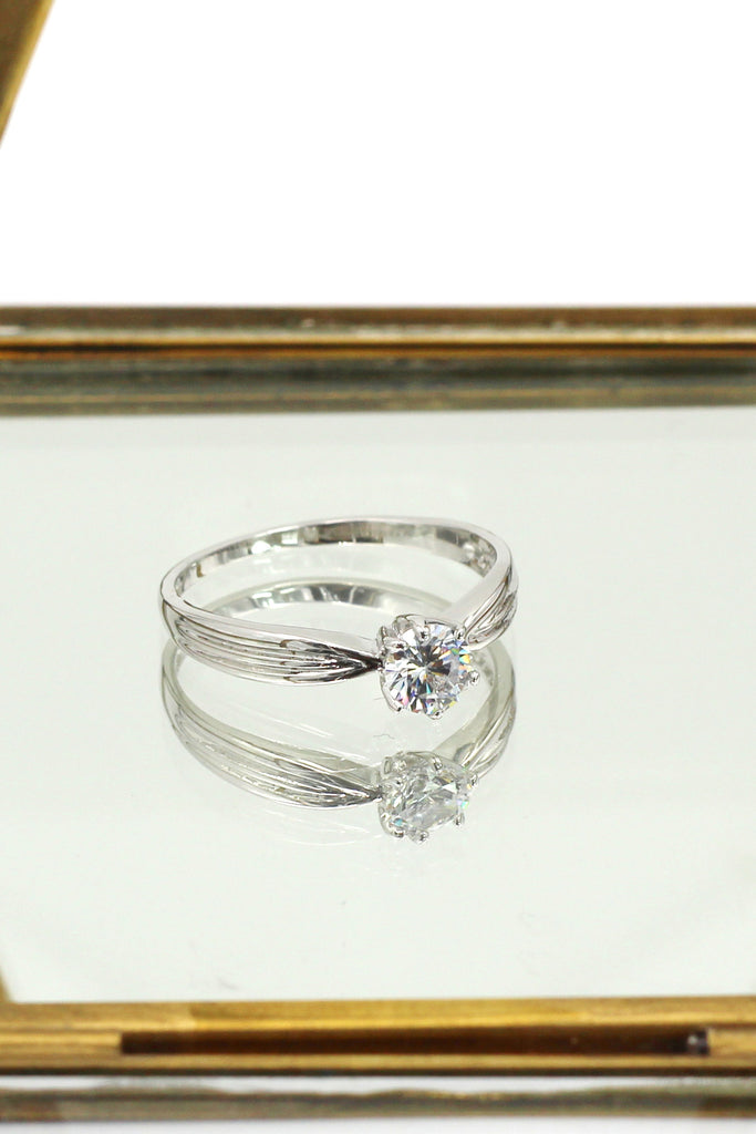 single small crystal silver ring