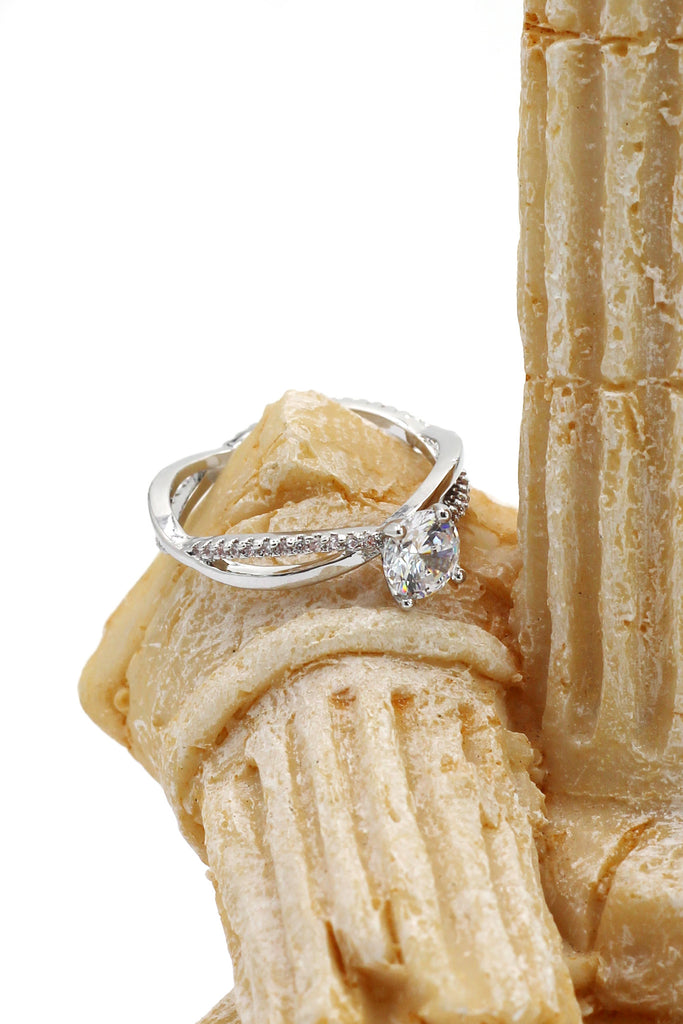 fashion cabinet intersect crystal ring