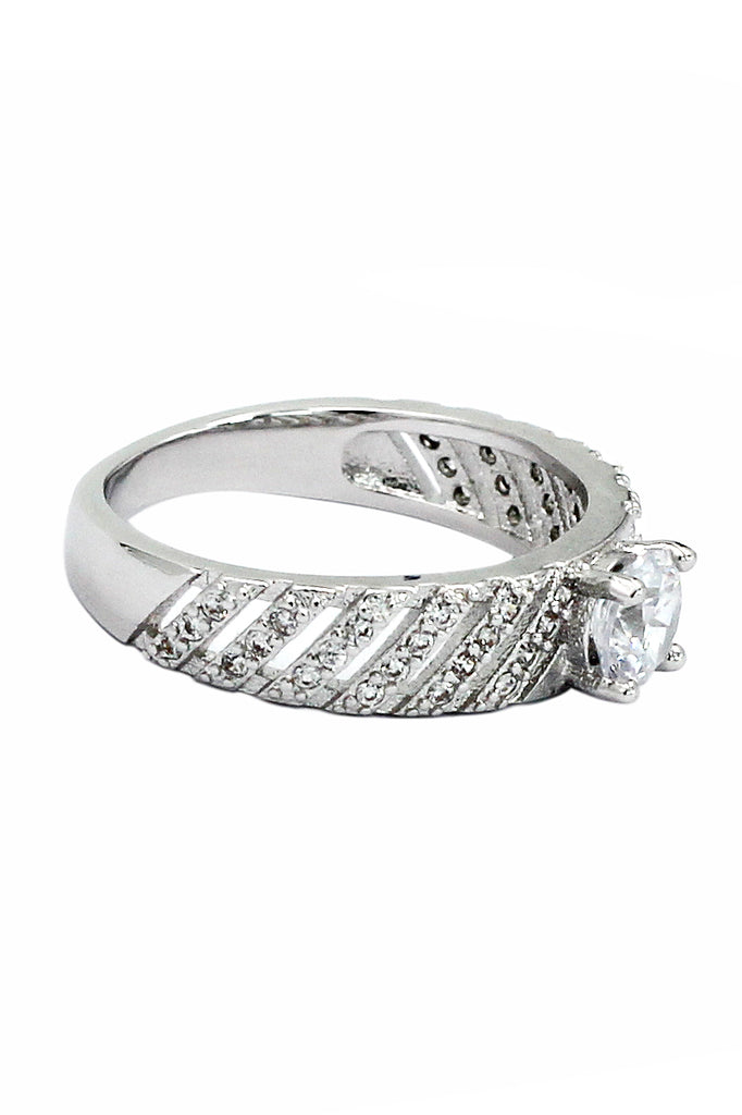 fashion sparkling crystal ring