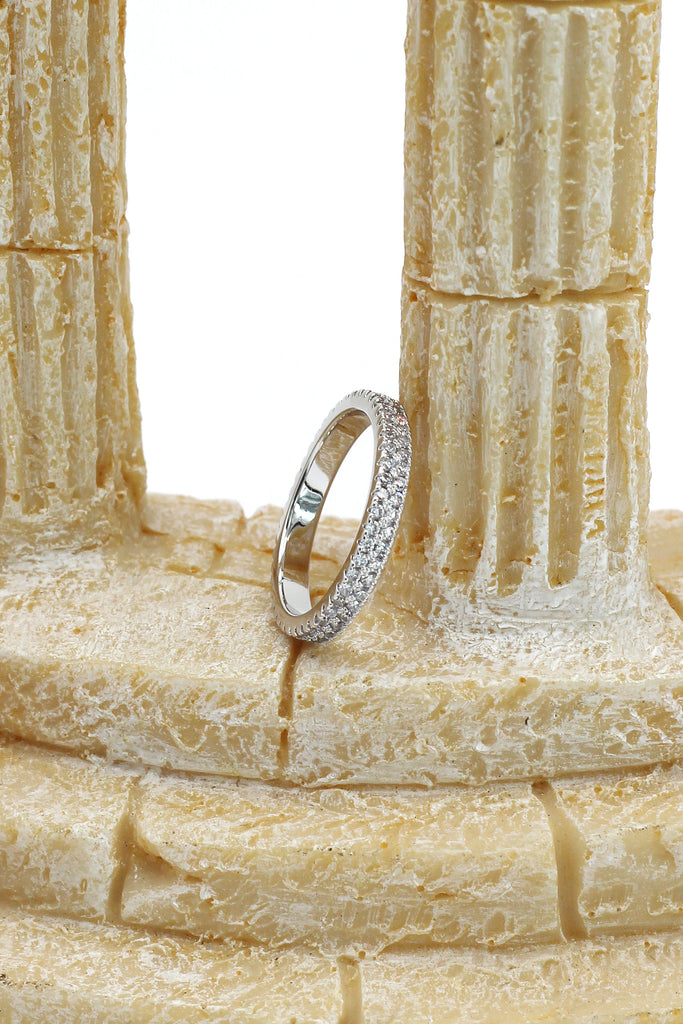 micro-inlaid small crystal silver ring