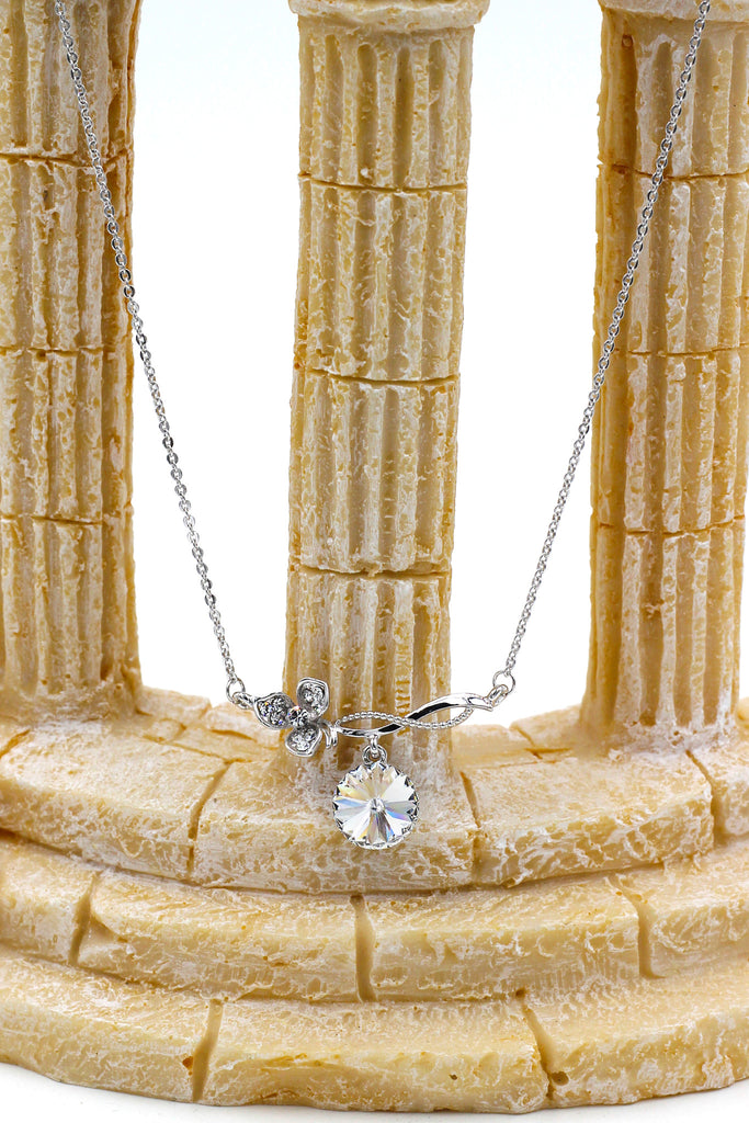 lovely flower crystal pendant silver necklace