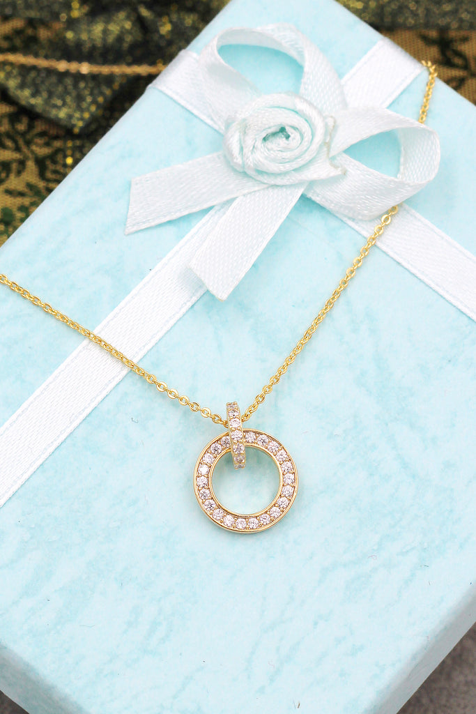 elegant small circle crystal necklace