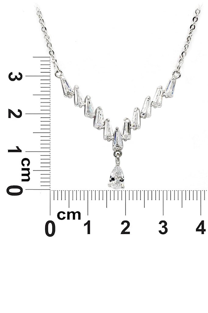 delicate pendant crystal silver necklace