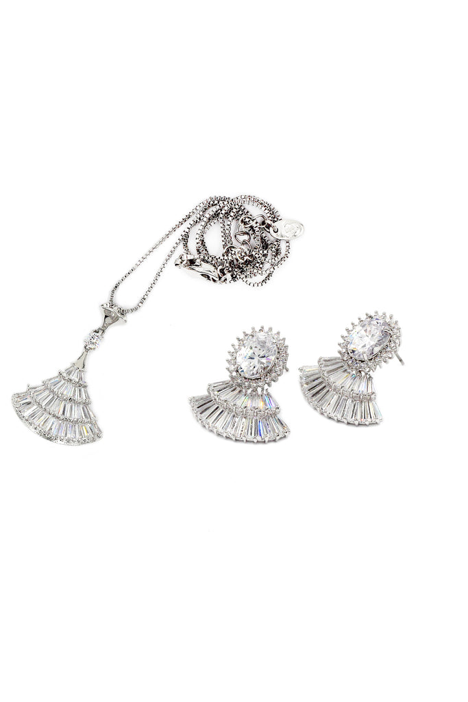 scalloped crystal earrings necklace set