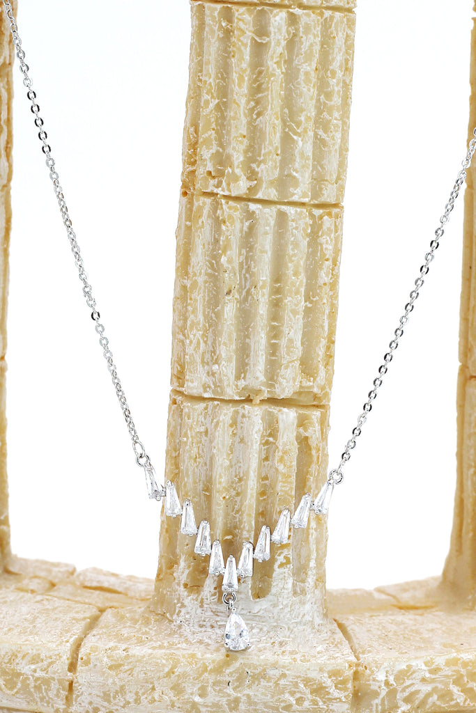 delicate pendant crystal silver necklace