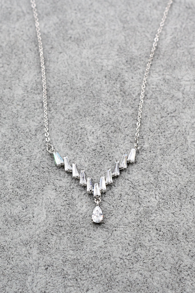 delicate pendant crystal silver necklace