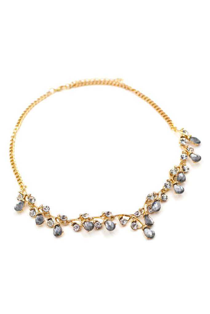 Elegant crystal necklace