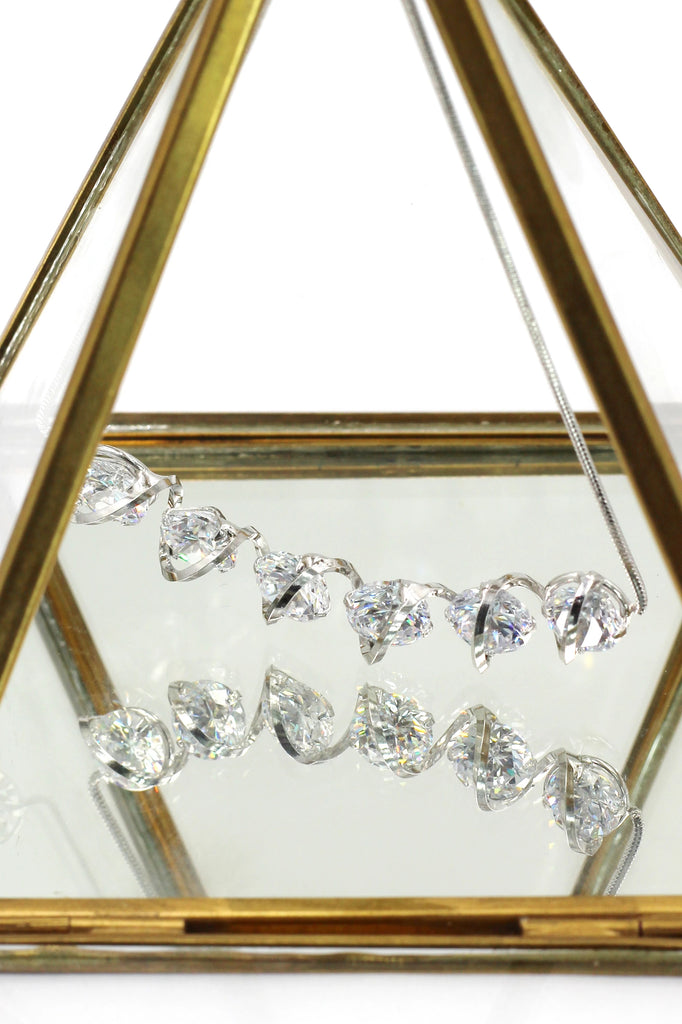 simple shiny crystal earrings necklace set