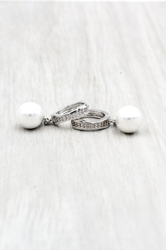 fashion small pearl pendant earrings