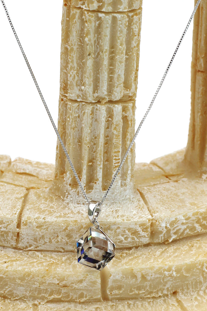 crystal candy magical discoloration necklace