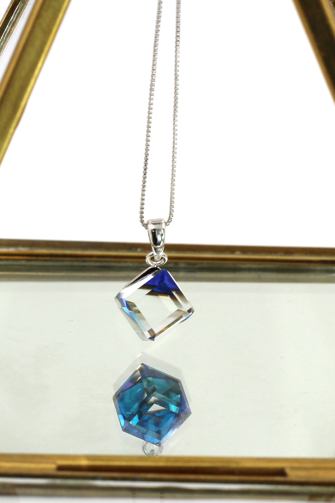 crystal candy magical discoloration necklace