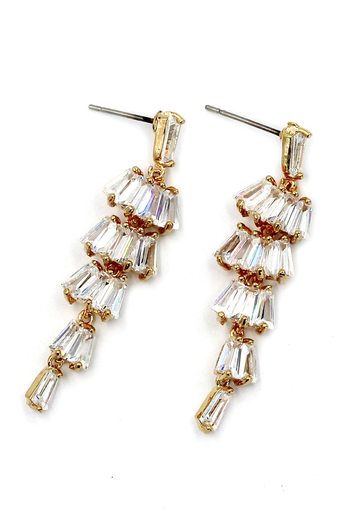 long section with zircon earrings