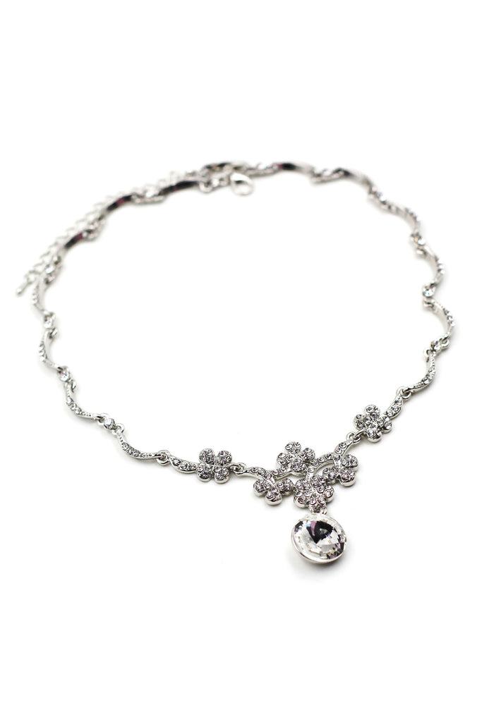 Elegant flowers crystal necklace