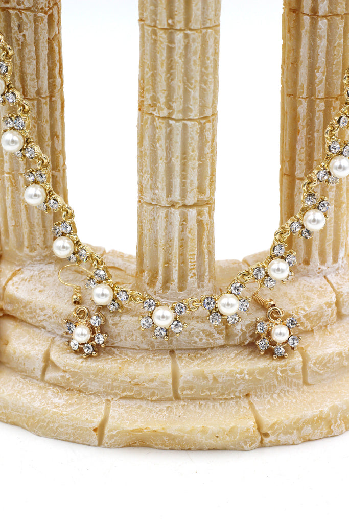 classic crystal and pearl necklace earrings set