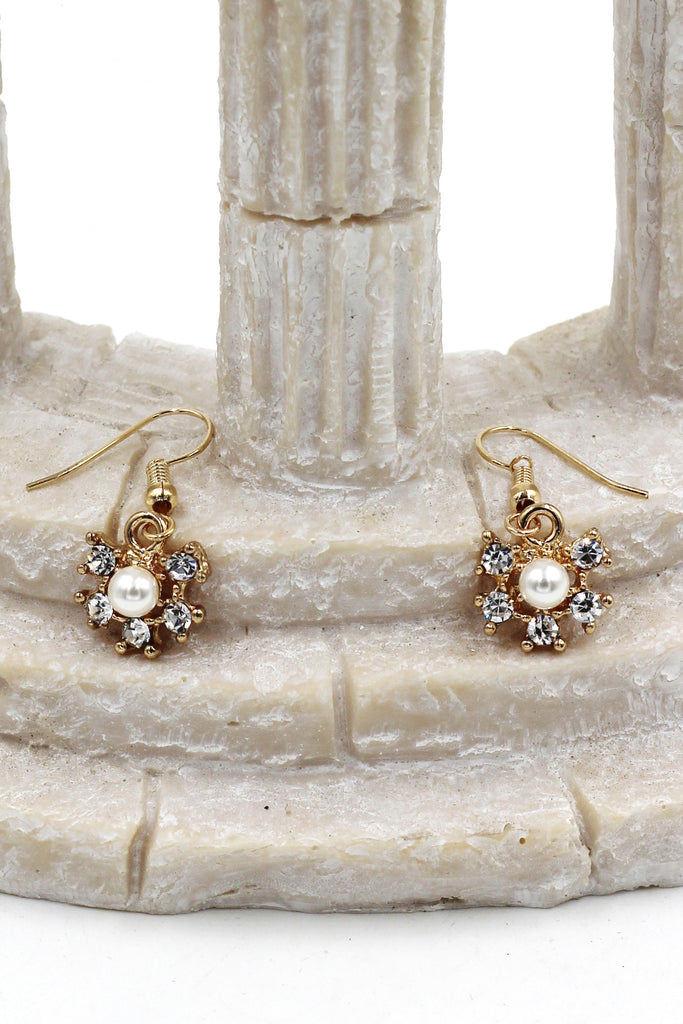 classic crystal and pearl necklace earrings set