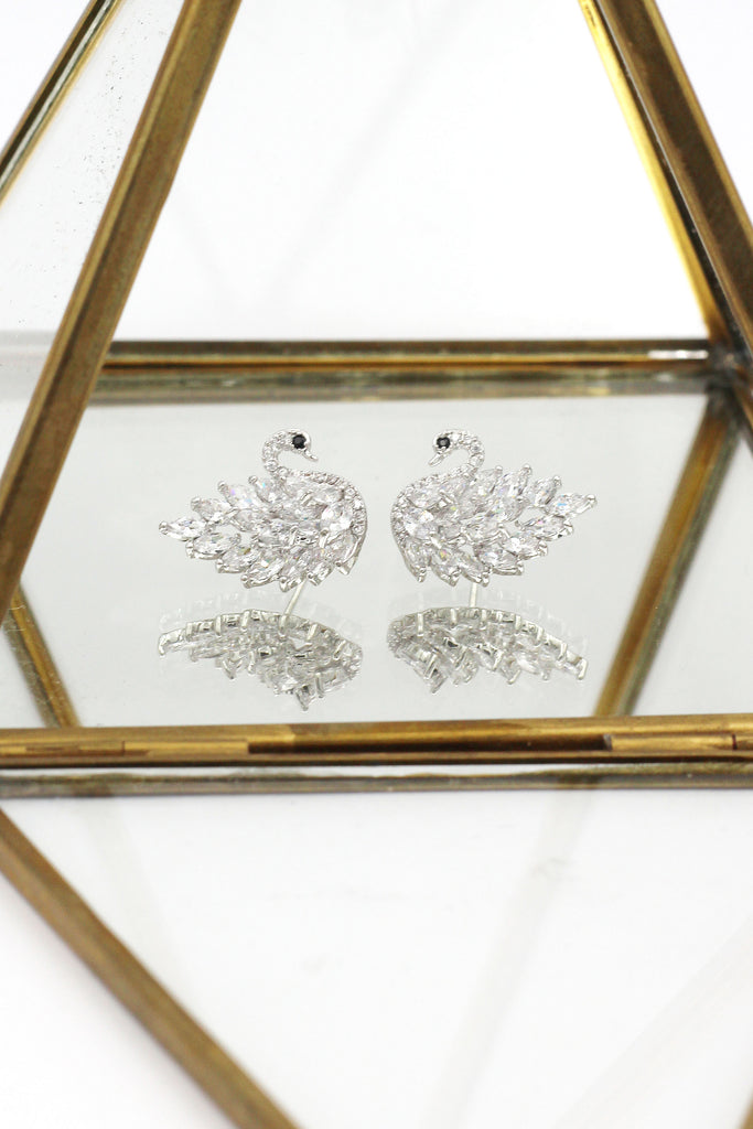 temperament crystal swan earrings