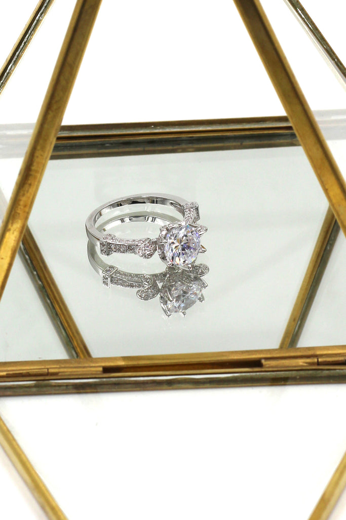 elegant crystal flower silver ring