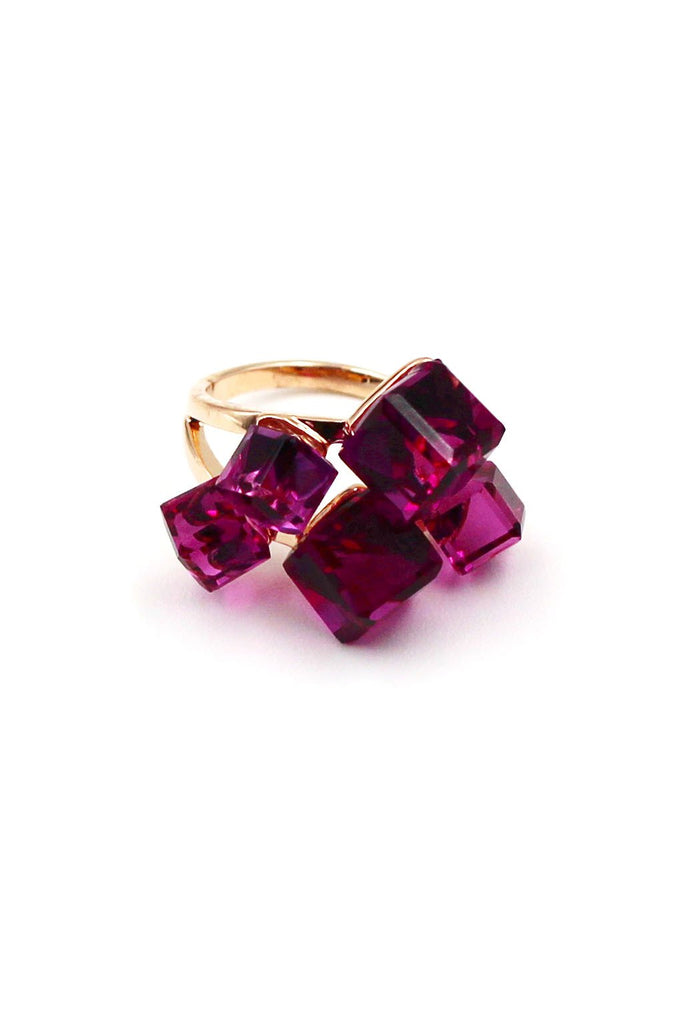 Noble square crystal gold ring set