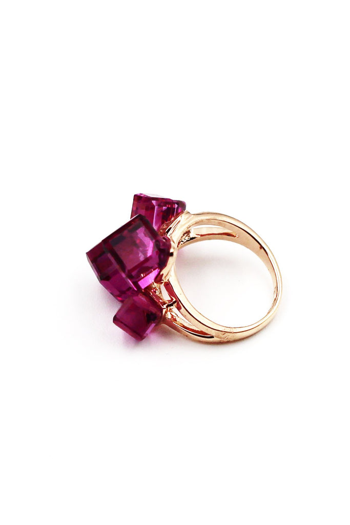 Noble square crystal gold ring set