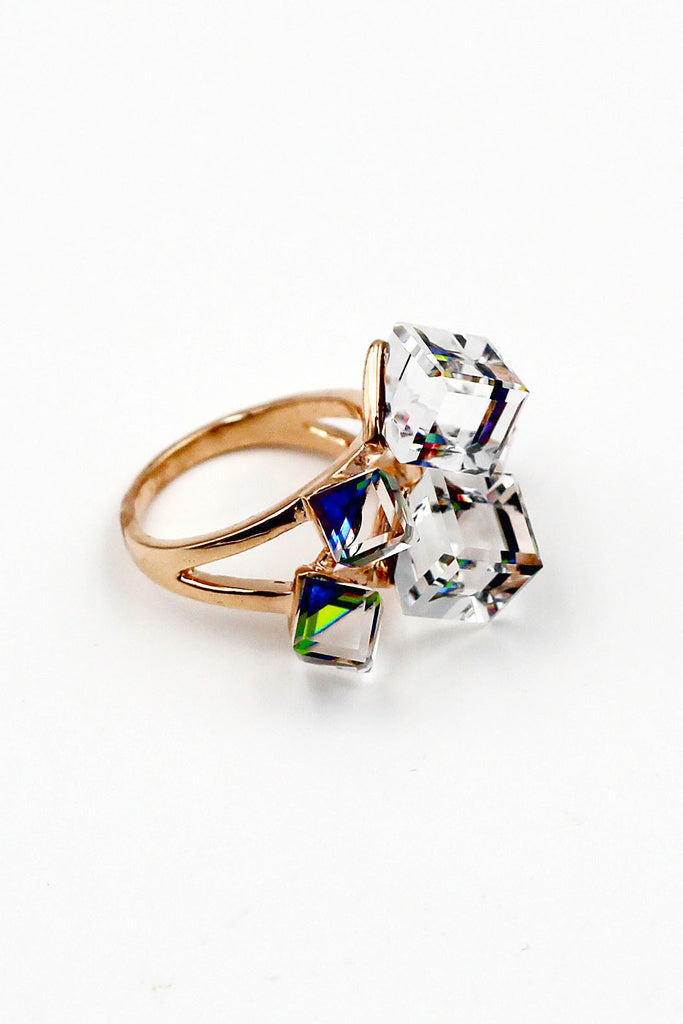 Noble Square Crystal Gold Ring