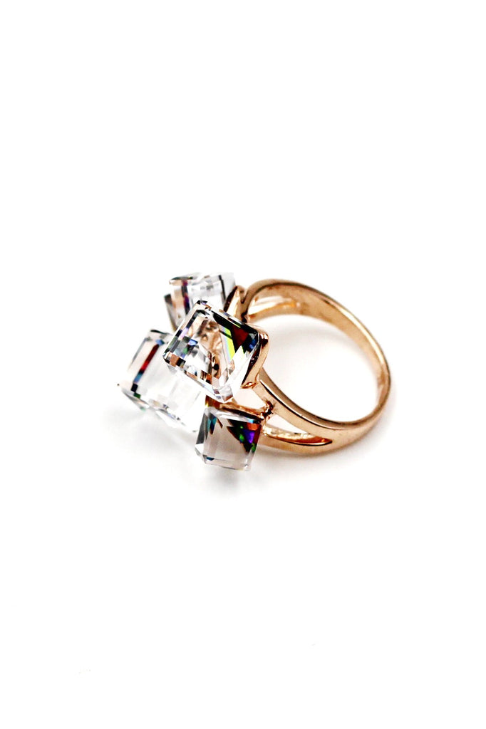 Noble square crystal gold ring set