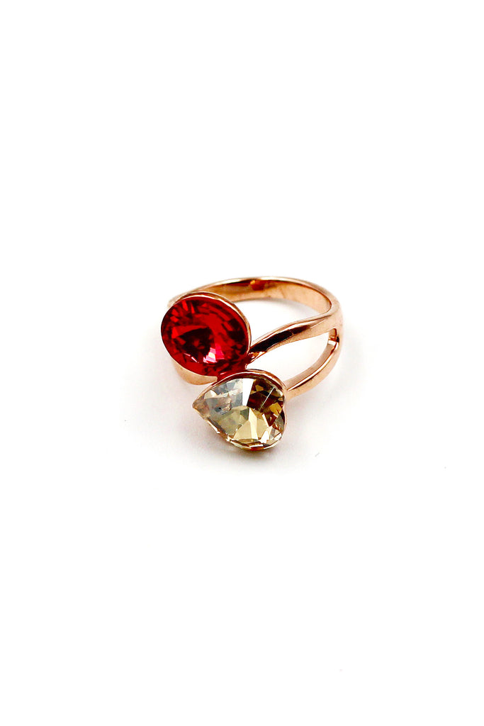 noble love shape crystal gold ring