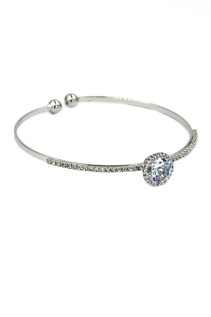 four claw pierced crystal Bracelet earrings set
