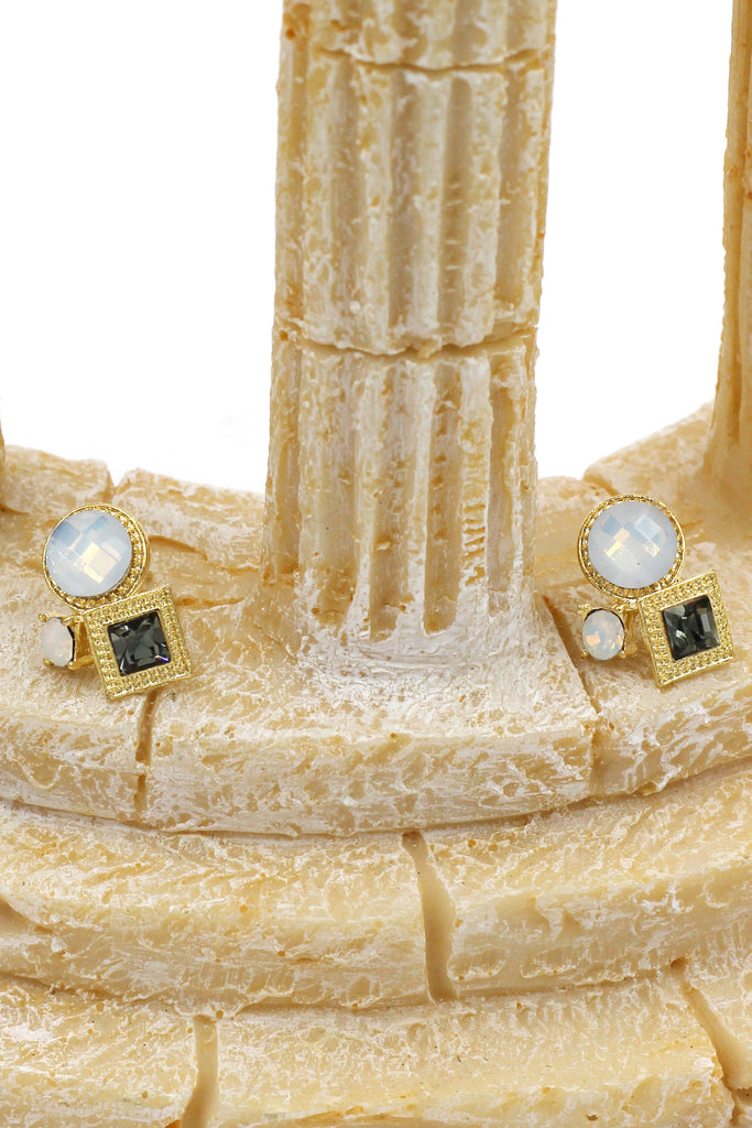 fashion golden rim crystal ball earrings