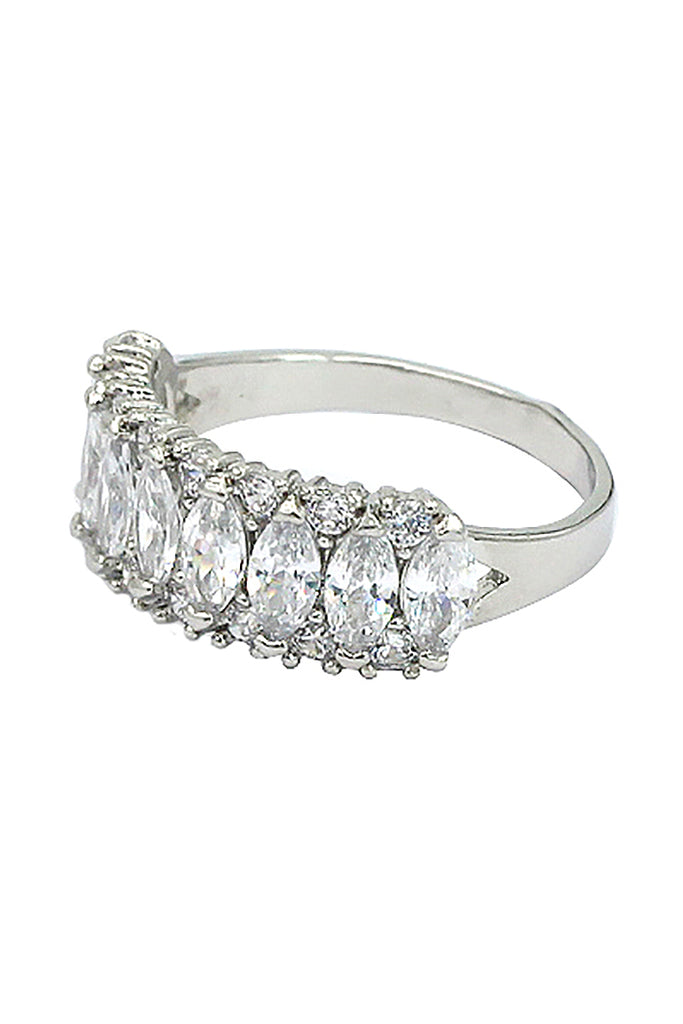 Sparkling candy crystal silver ring