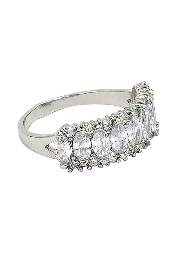 Sparkling candy crystal silver ring