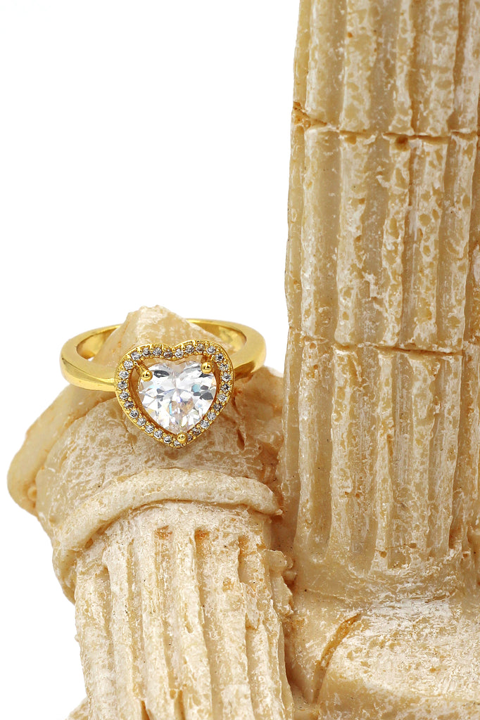 golden shiny crystal heart ring