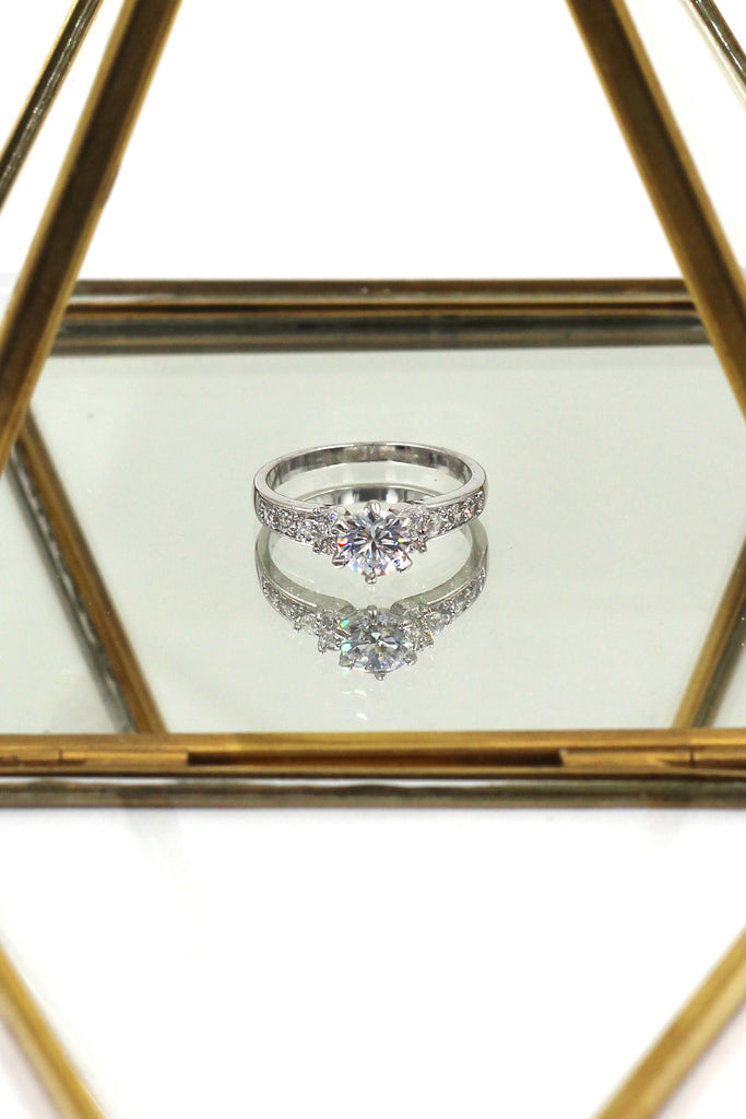 lovely crystal silver ring