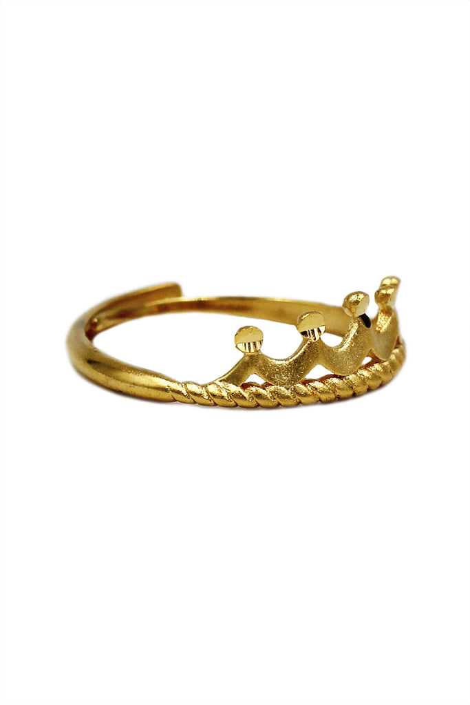 Simple crown gold ring