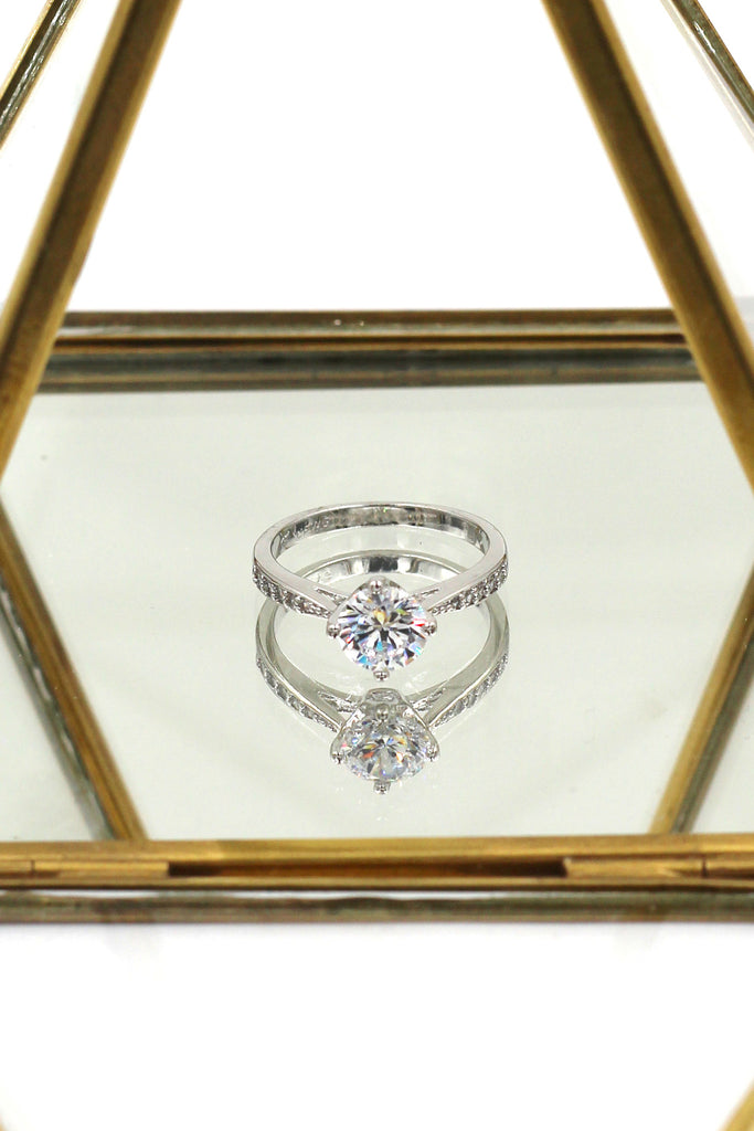 mosaic four-claw crystal ring