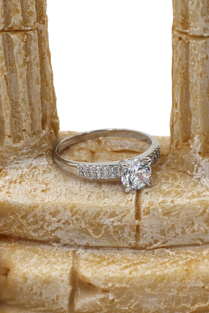 classic mosaic crystal ring