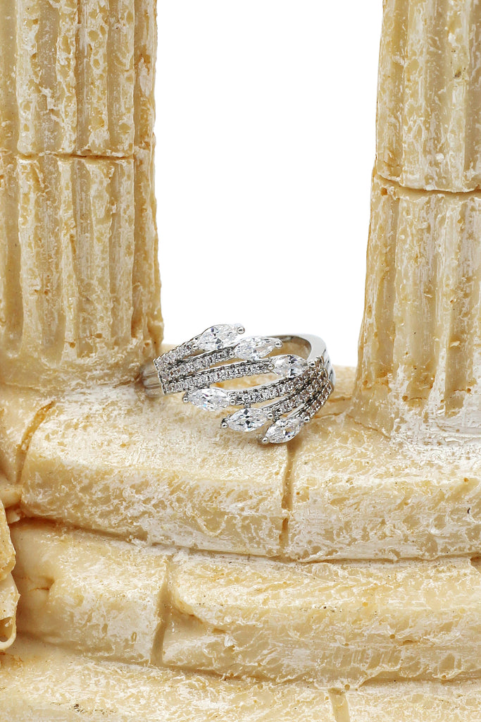 elegant crystal shining ring