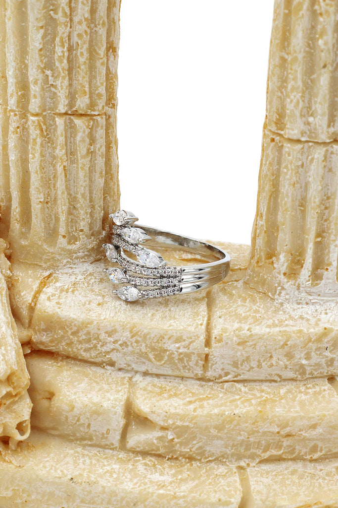 elegant crystal shining ring